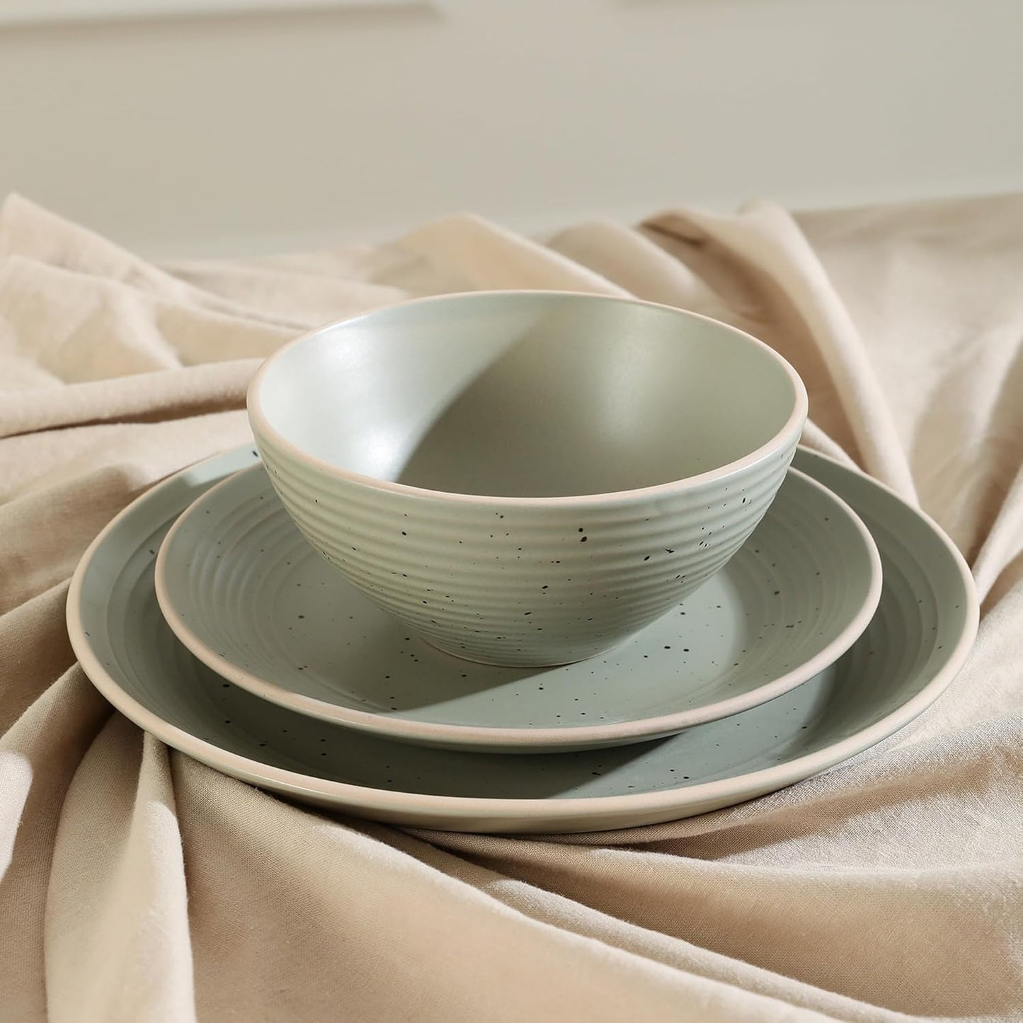 Stone Lain Lauren Stoneware, Rustic Plates and Bowls Set, Dinnerware, Service for 4, Speckled Green, Dishwasher & Microwave Safe, 16-Piece