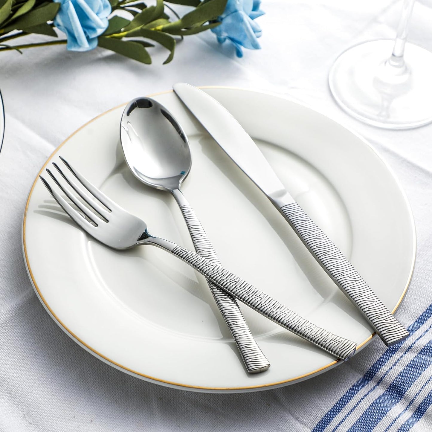 40-Piece Silverware Set Stainless Steel Flatware Set for 8,Dinner Knives Forks and Spoons Silverware Set Cutlery Utensil Set for Home,Kitchen,Restaurant,Hotel