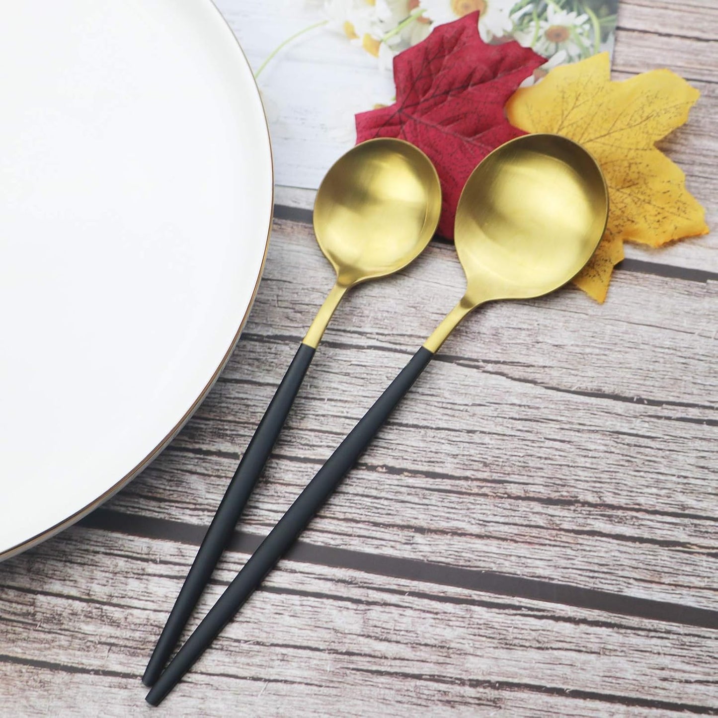 JASHII Flatware Silverware Set Stainless Steel Satin Finish Cutlery Set Service for 6, 30-Piece Spoons And Forks Kitchen Utensil Set, Dishwasher Safe (Matte Black handle gold)