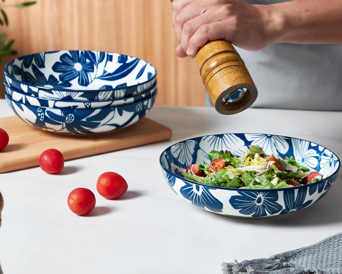 ONEMORE Ceramic Pasta Bowls Set of 4, 36 oz Salad Bowls, Large Kitchen Shallow Bowls Set-Vintage Blue Floral Pattern, Oven Microwave Dishwasher Safe, Scratch Resistant