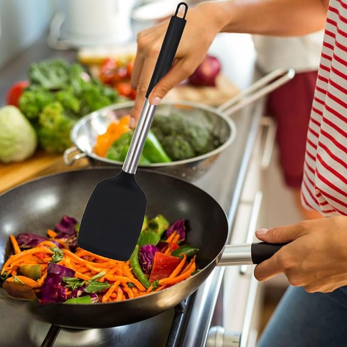 Large Cooking Utensils Set of 4Silicone Slotted&Solid Spatula and Spoon,Non-stick&Heat Resistant Silicone Kitchen Utensils,Ideal Kitchen Cookware for Turning, Fried, Draining, Mixing (Black)