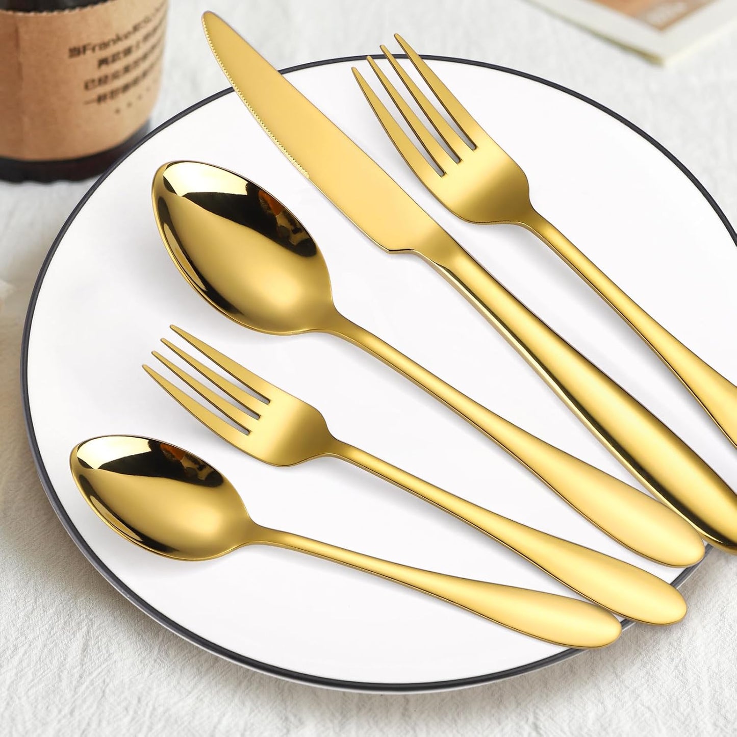 Gold Silverware Set for 8 Stainless Steel Flatware 40 Pieces Forks Knives and Spoons Heavy Utensils Thick Handle for Restaurant Parties Formal Occasions Everyday Use