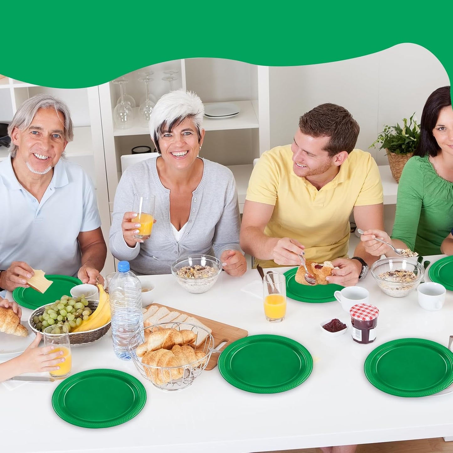 100 pcs Green Plastic Plates Disposable 7inch Plastic Plates 100 pcs Party Dessert Dinner Plates Heavy Duty for Autumn Party,Christmas,Thanksgiving day,Wedding, Valentines,Wedding, Valentines