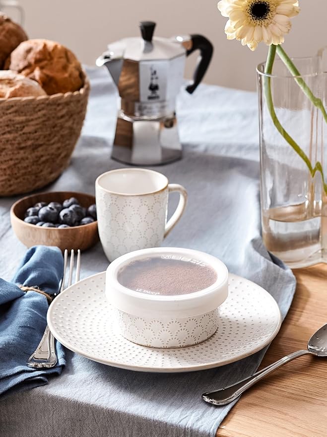 LE TAUCI Ramekins Oven Safe with Lids, 4 oz Charcuterie Boards Bowls Set for Creme brulee, Souffle, Dipping Sauces, Ceramic Food Storage Containers - 3.8 inch, Set of 4, Arctic White