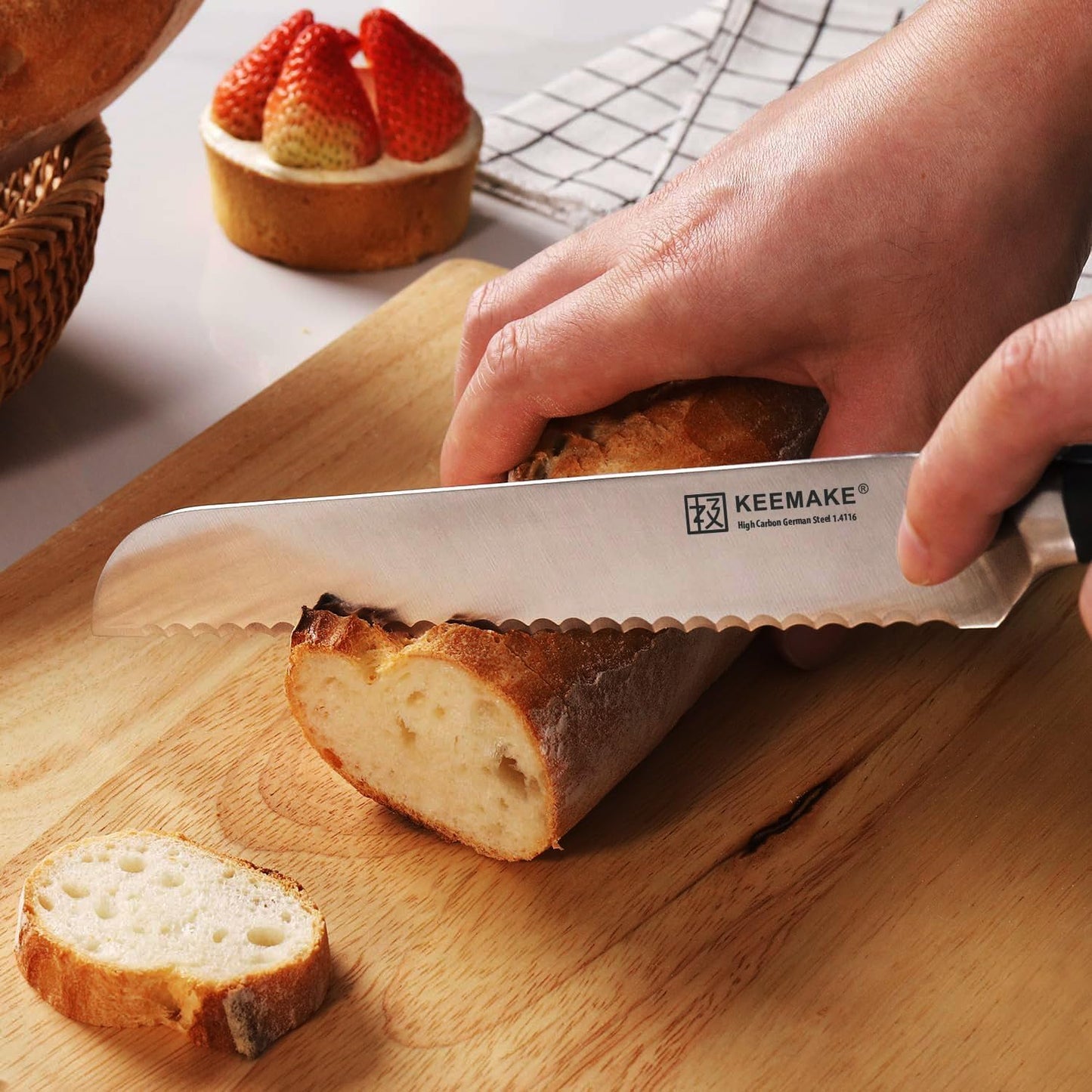 KEEMAKE 8 Inch Serrated Bread Knife for Homemade Bread, High Carbon Stainless Steel Razor Sharp Carving Knife, Sourdough Knife for Slicing Homemade Bread, Bagels, Cake