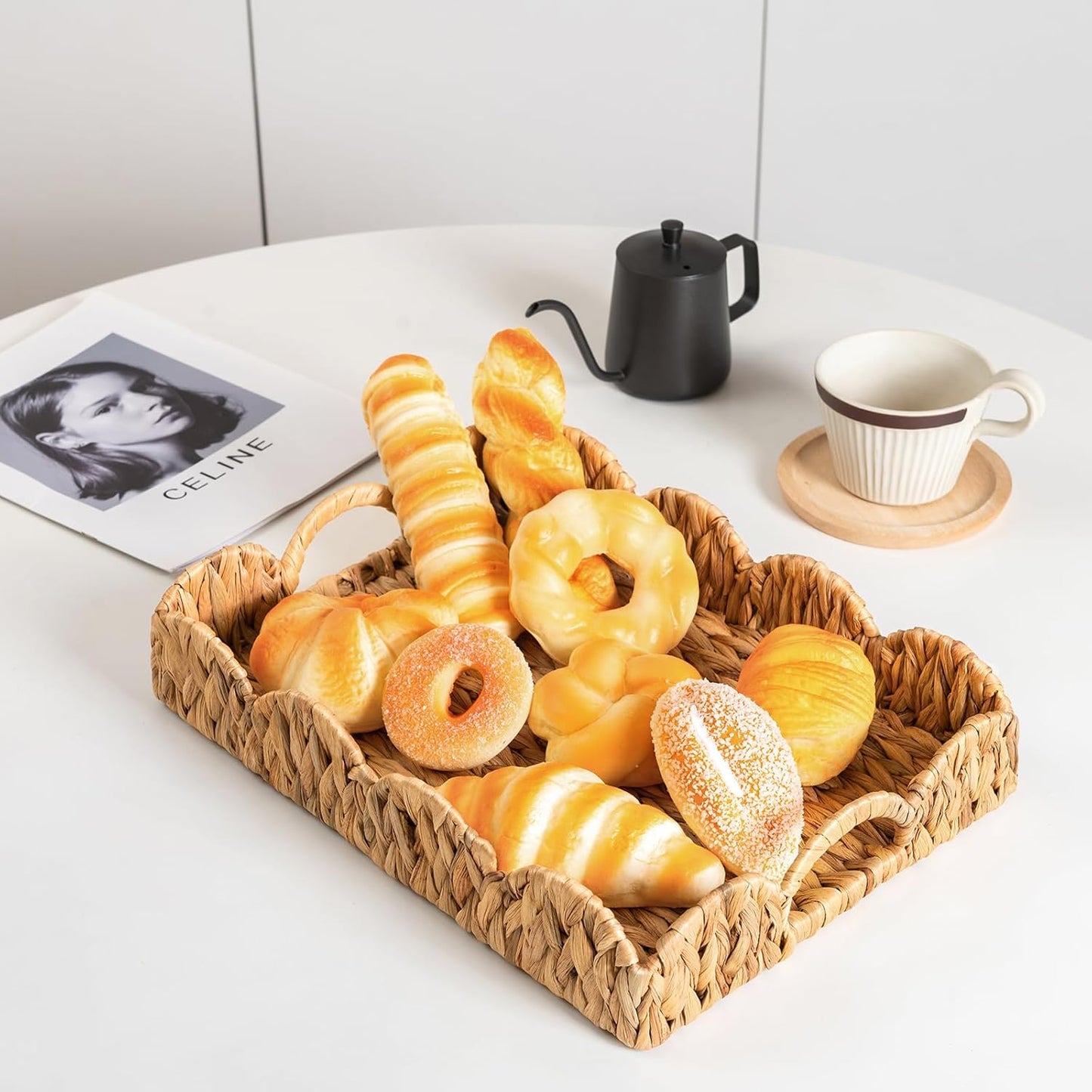 Large Rectangle Serving Tray, 2-Pack Rattan Scalloped Tray with Handles, Wicker Trays for Decor, Hand-Woven Water Hyacinth Coffee Table Tray for Home Decoration