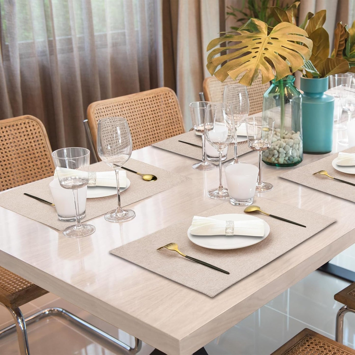 Cloth Placemats Set of 4, Cotton Linen Blend Machine Washable Double Layered Durable Place Mats Heat Resistant Placemats Wrinkle Free Thick Fabric Dining Table Mats (Light Linen, 4)