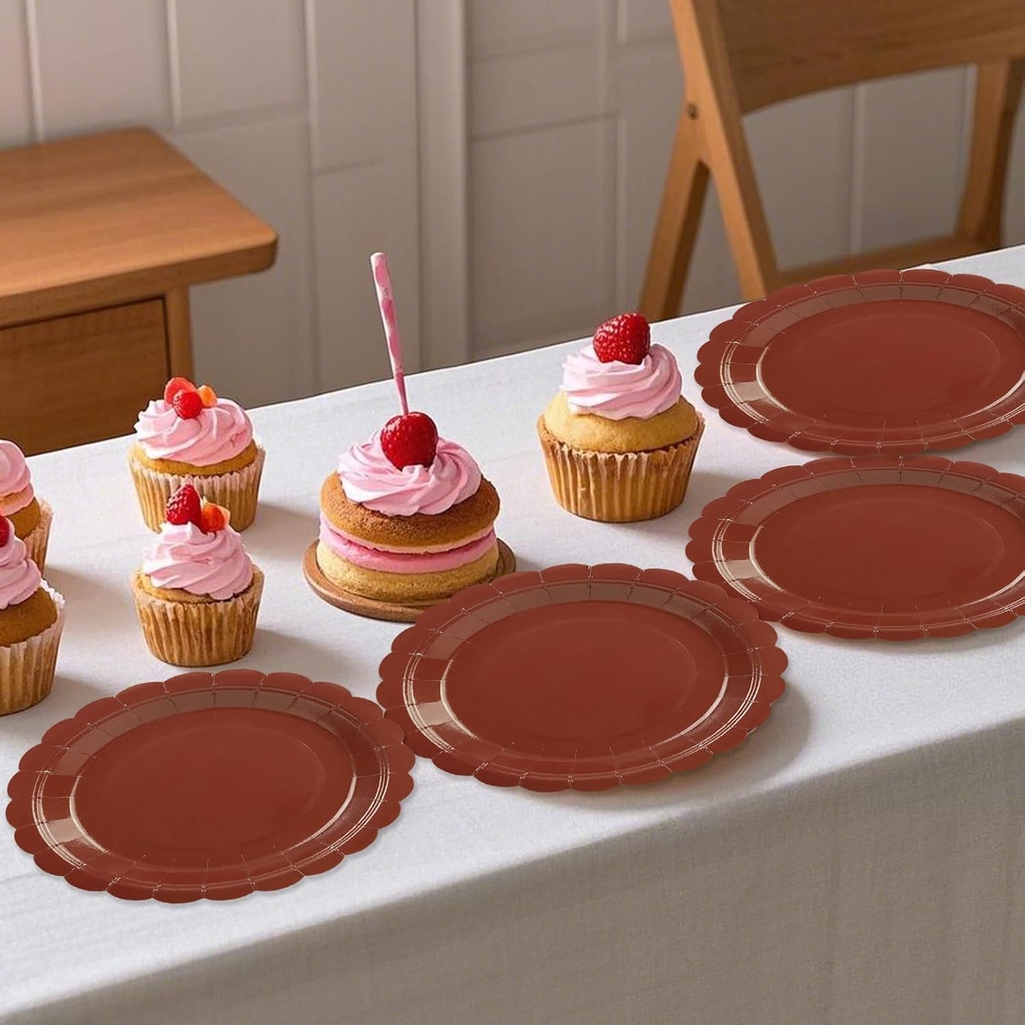 50Pcs Coffee Paper Plates-7 Inch Solid Color Scalloped Disposable Birthday Dinnerware Set Disposable Dinner Party Supplies for Christmas School Starts Wedding Baby Shower Fall Table Decor