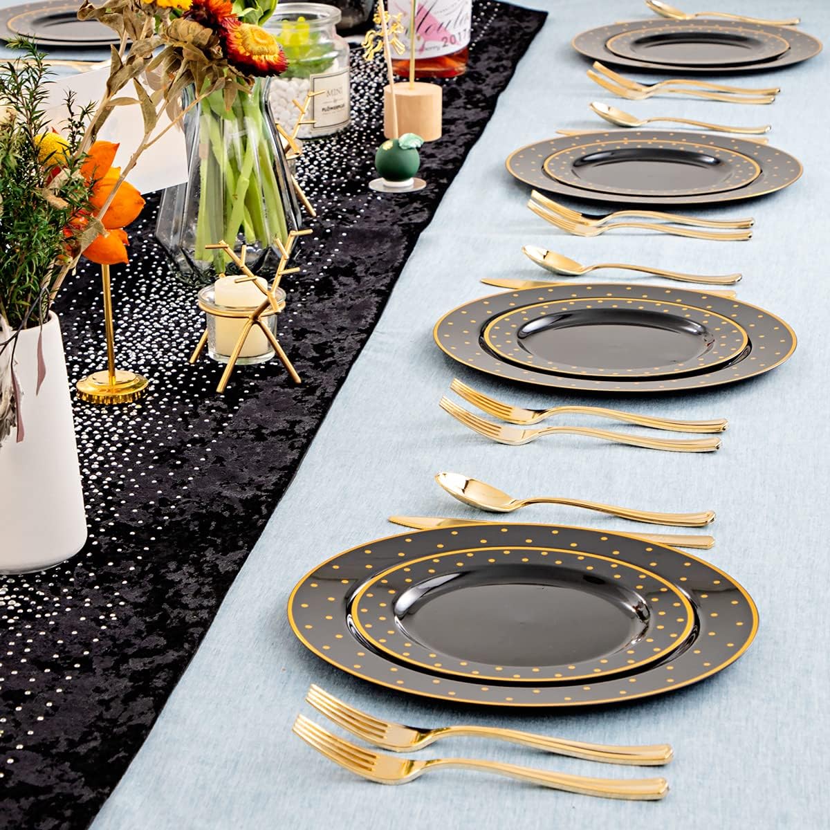 DaYammi 200Pcs Black and Gold Plates Black Plastic Disposable Plates for Party Black Gold Supplies Includes 40 Dinner Plate,40 Dessert Plate,40 Forks,40 Knives,40 Spoons for Halloween Party