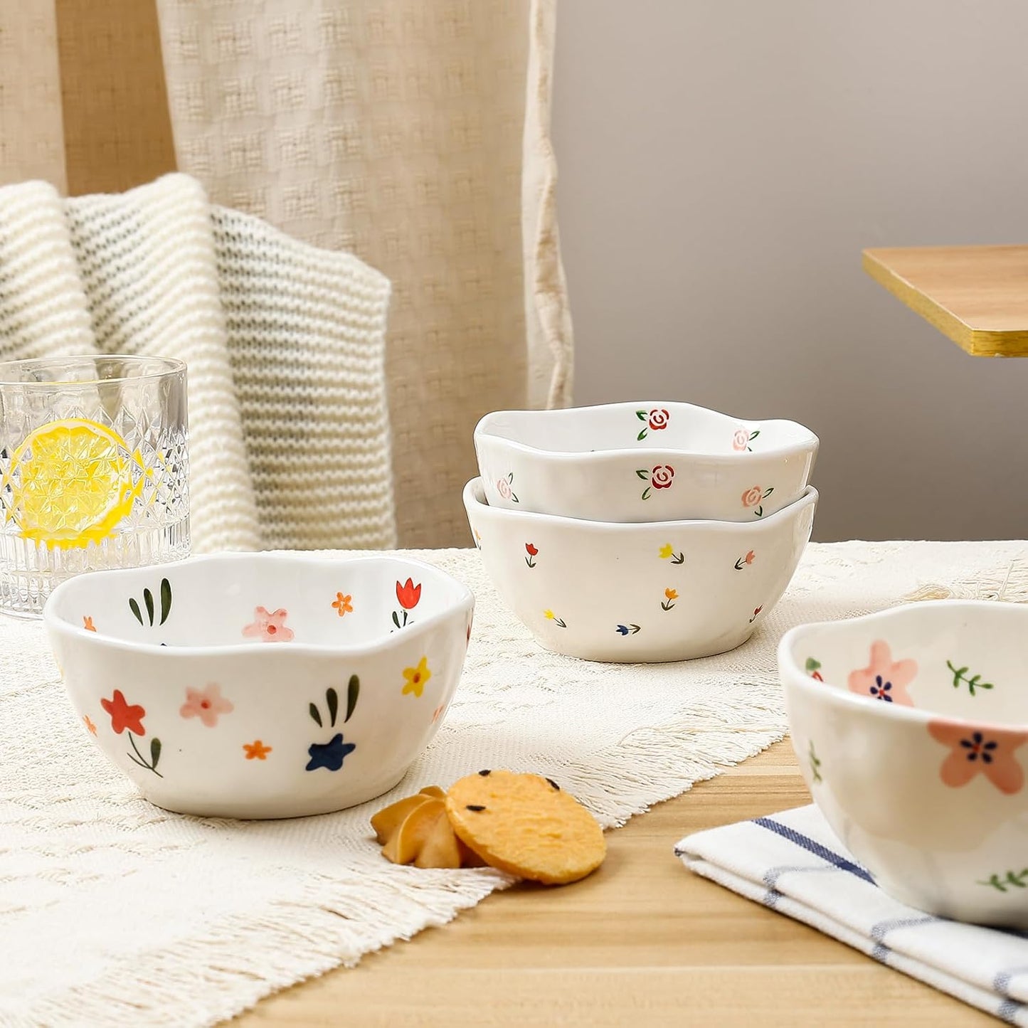 Koythin Ceramic Cereal Bowl, Cute Flowers Pattern Kitchen Bowls for Cereal, Salad, Pasta, Soup, Dessert, Serving, Home Decor, Microwave and Dishwasher Safe (Red Rose Small Fragmented Flowers)