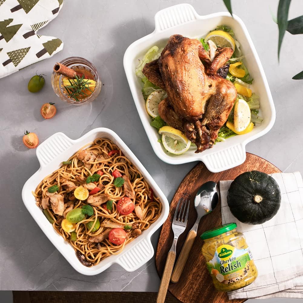 Sweejar Ceramic Baking Dish, 9 x 9 Cake Baking Pan for Brownie, Porcelain Square Bakeware with Double Handle for Casserole, Lasagna, Family Dinner (Red)