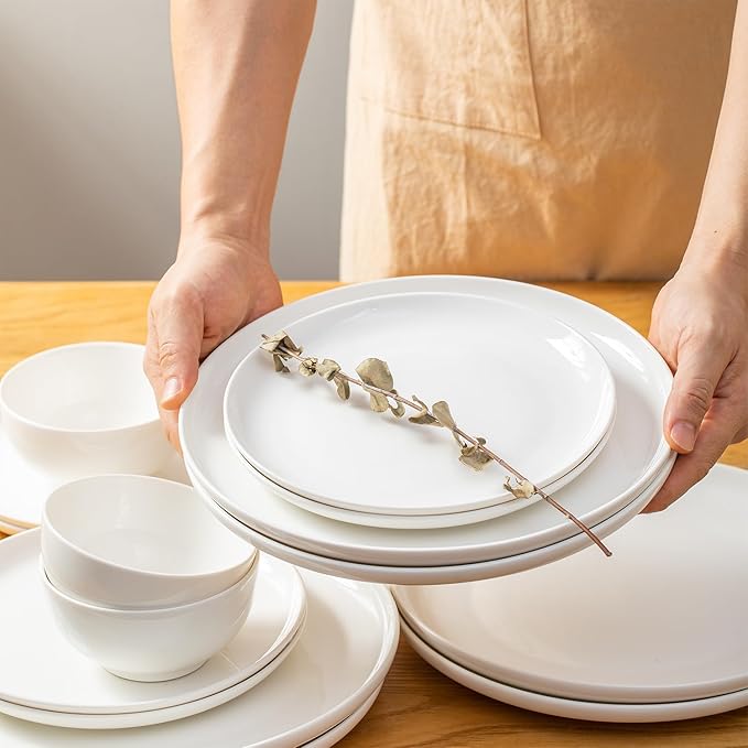 AntoKueh White ceramic plates set of 6, 10.3 Inch round Porcelain plate, 6-piece Salad dishes with shallow Edges for steak, Dessert, Dishwasher/Microwave safe
