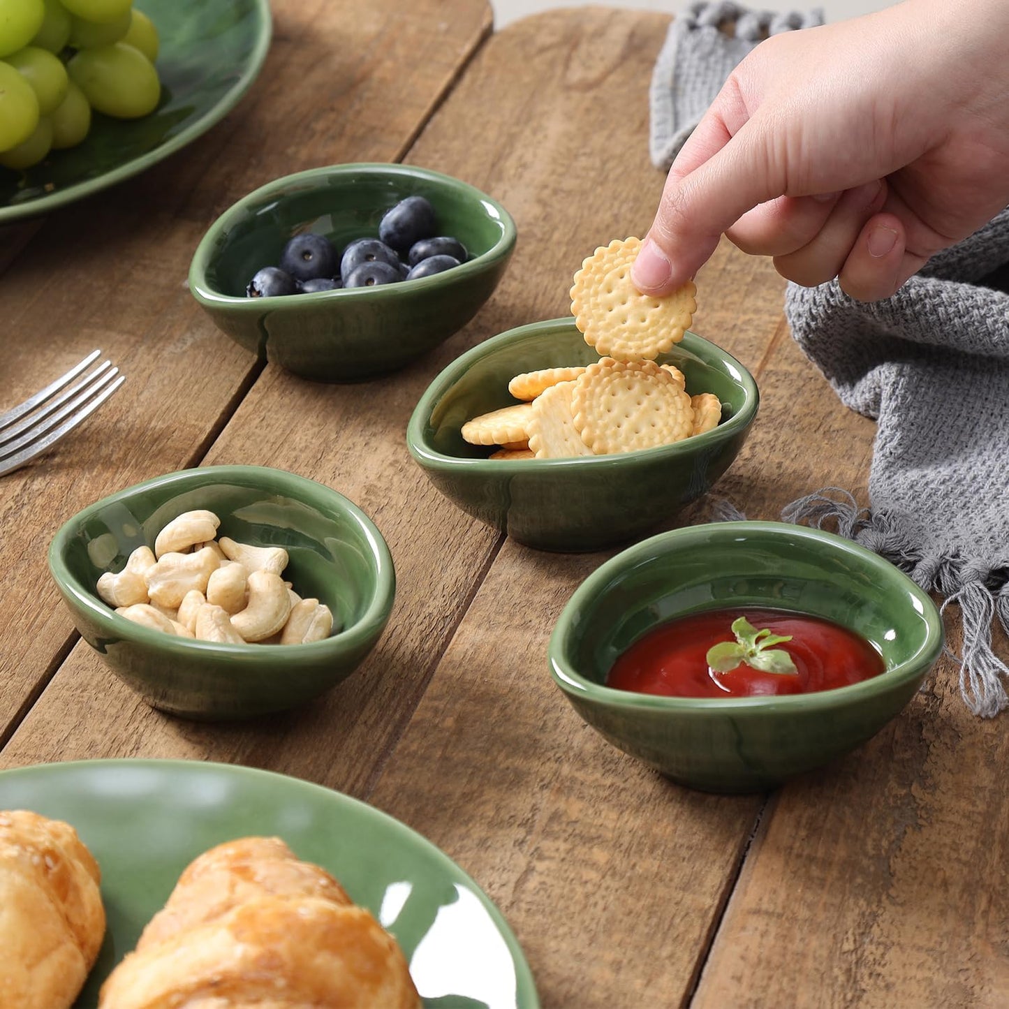 vicrays Ceramic Dipping Sauce Bowls – Small Charcuterie Dip Cups Cooking Prep Condiment Oil Dish Mini Tapas Plates for Soy Sushi Salsas Wasabi Appetizer Dessert - Set of 6 Green