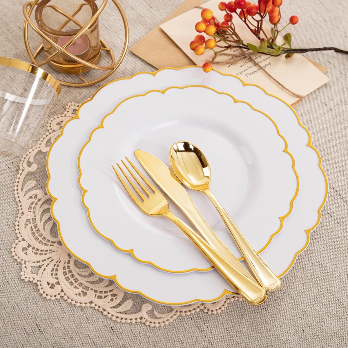 Morejoy 175PCS Gold Plastic Plates，White Gold Disposable Plates with Pre Rolled Napkins:25 Dinner Plates,25 Dessert Plates,25 Spoons,25 Forks,25Knives,25Cups,25Napkins for Party & Father's Day