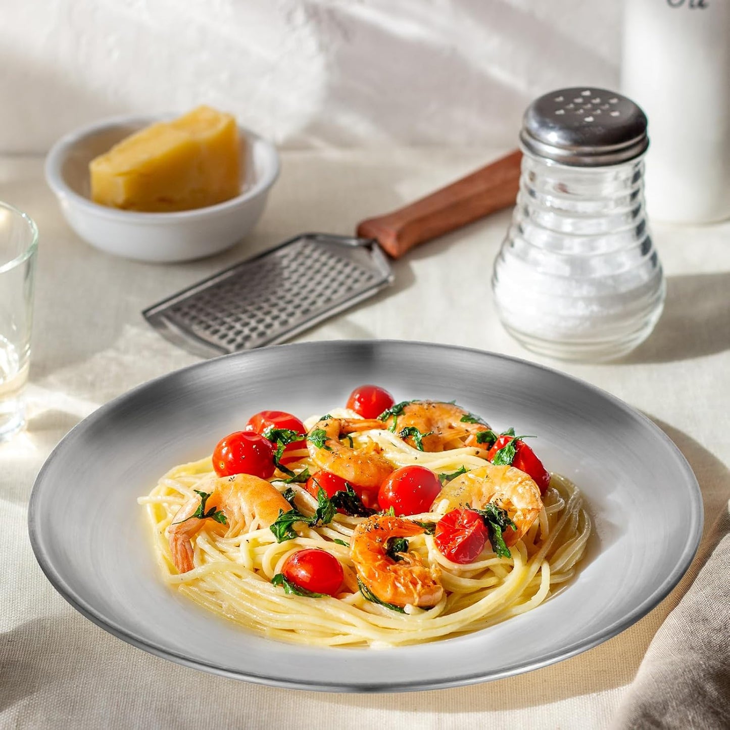 8 Pieces Stainless Steel Pizza Pan, 8 Inch Round Pizza Pans Reusable Pizza Plate Non Stick Small Pizza Pan for Baking, Serving, and Displaying