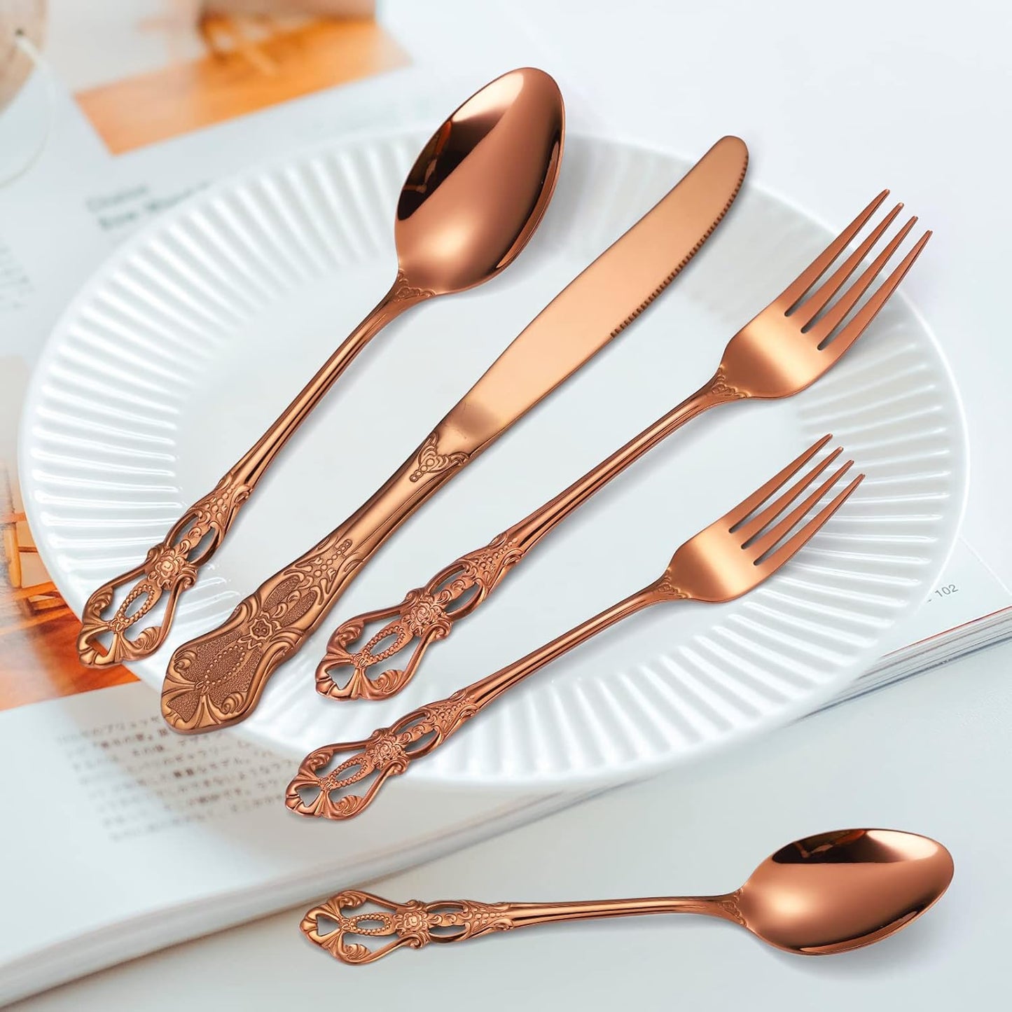 Royal Flatware Set for 4 Copper/Rose Gold Silverware Stainless Steel Cutlery 20 Piece With Vintage Relief Deisgn Kitchen Utensils Retro Forks Spoons Knives Parties Daily Use