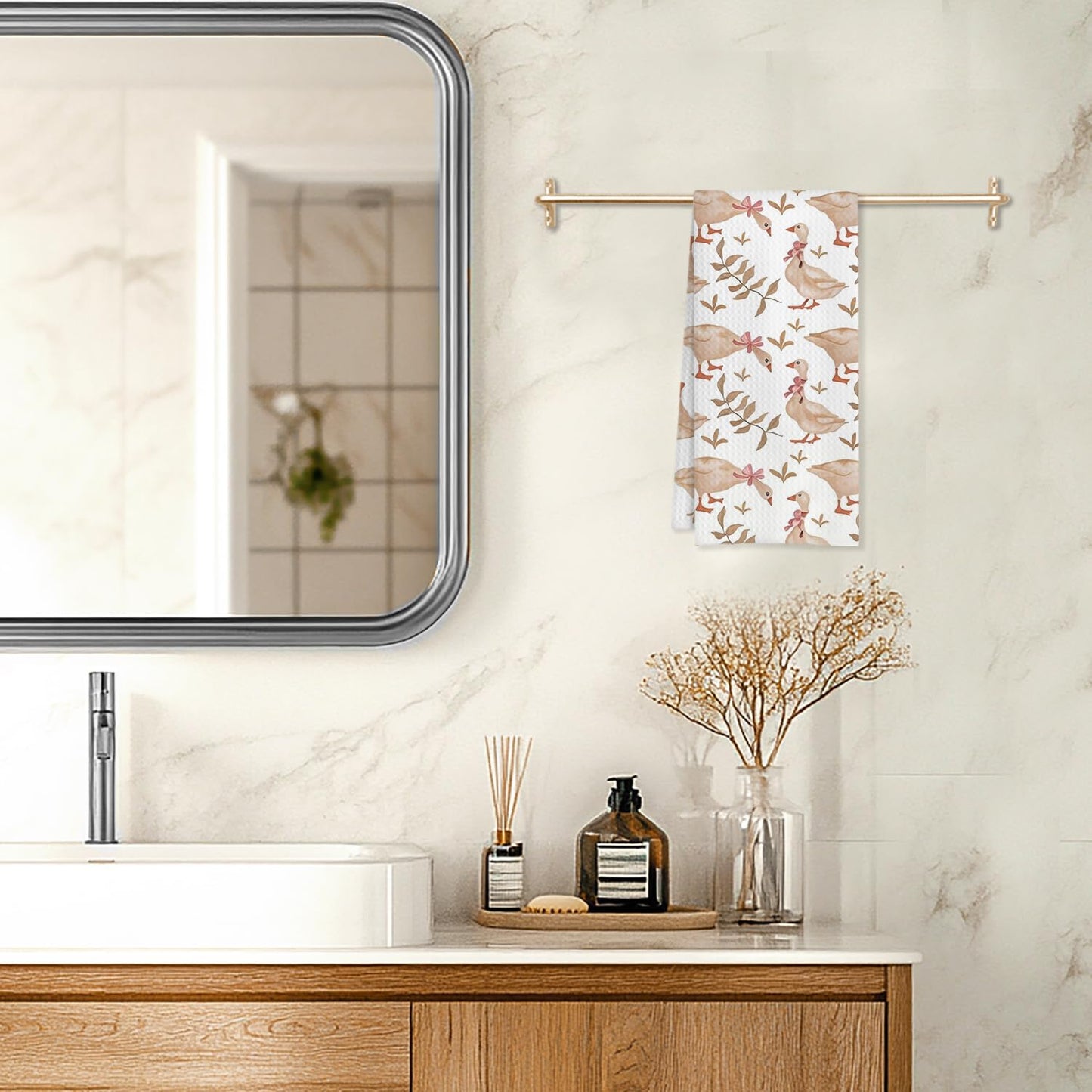 Coquette Pink Bow Silly Goose Kitchen Towels, Rustic Botanical Goose Decorative Hand Towels for Bathroom, Cottagecore Farm Animal Dish Tea Towels for Kitchen Decor, 16x24 Inches