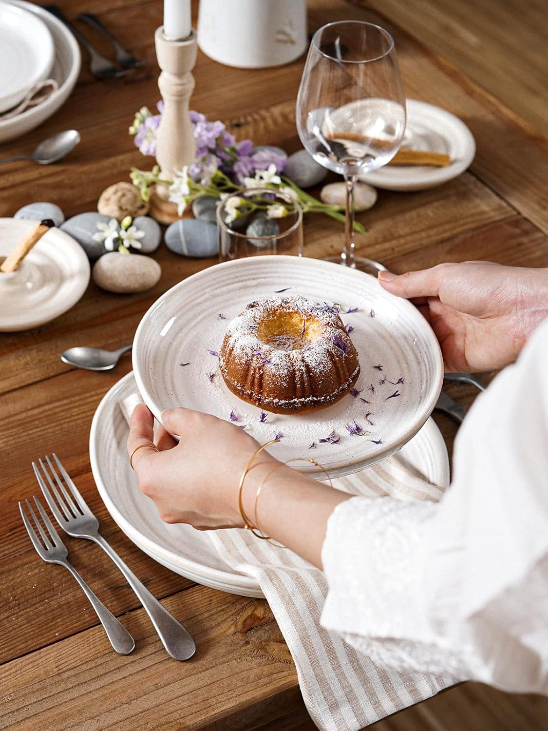 LE TAUCI Salad Plates 8 Inch, Flat Dessert Plate Set for Appetizer Bread, Ceramic Dish, Microwave Dishwasher Oven Safe, Housewarming & Wedding Present - Set of 4, Arctic White