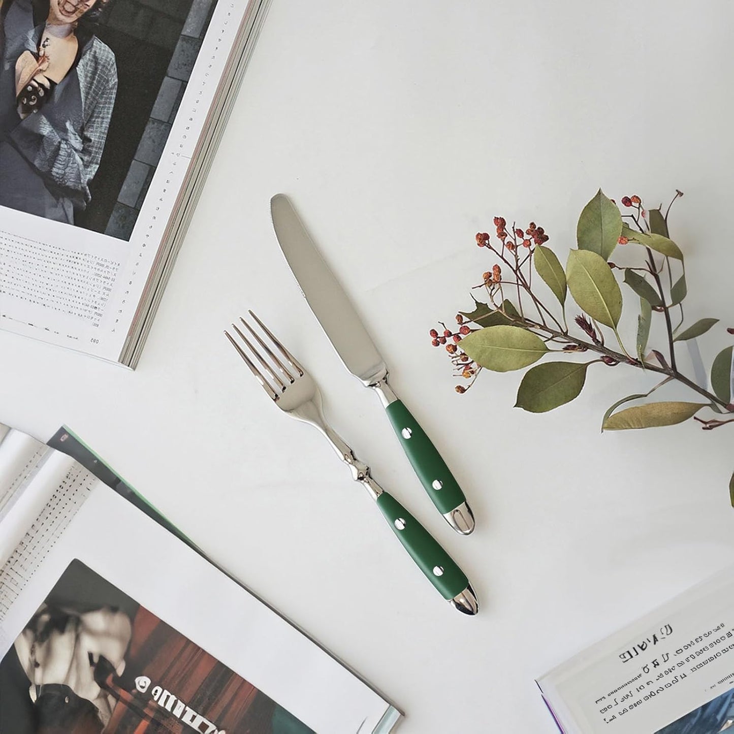 5-Piece Silverware Set, 304 Riveted Stainless Steel Flatware Set, Service for 1, Vintage Cutlery Set with Green Bakelite Handle, Mirror Polished | Rustic | Dishwasher Safe