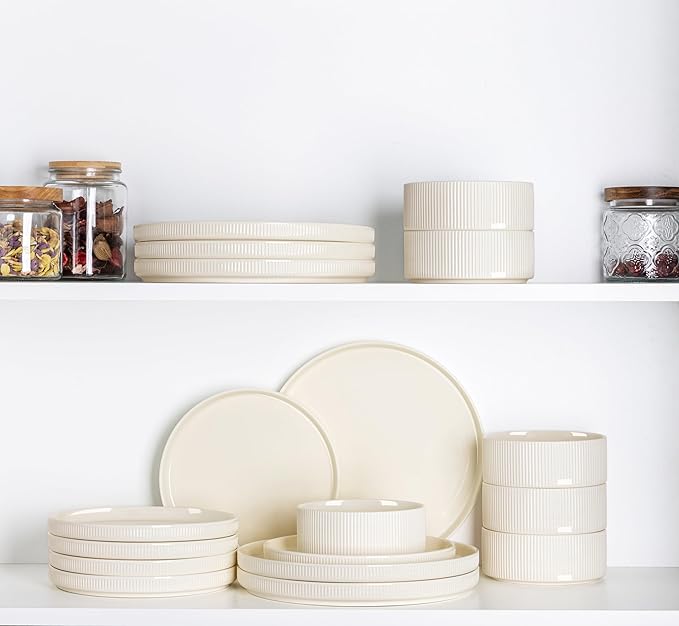 TheTerra Ceramic Dinnerware Sets for 6, 18 Pieces Porcelain Lightweight Plates and Bowls Sets, Scratch Resistant Dish Set, Oven & Microwave & Dishwasher Safe, Beige