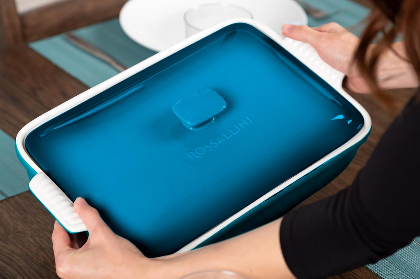 Stoneware Casserole Dish Bakeware Set with Lid, Covered Rectangular Dinnerware, Extra Large 4.23 Quart, 13 by 9 Inch, Ocean Blue