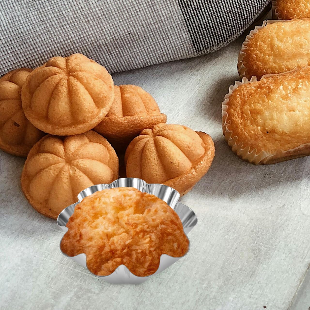 12-Piece Stainless Steel Cake Mold Set Non-Stick Flower Tart and Muffin Pan for Baking Mini Cakes Quiches and Egg Tarts