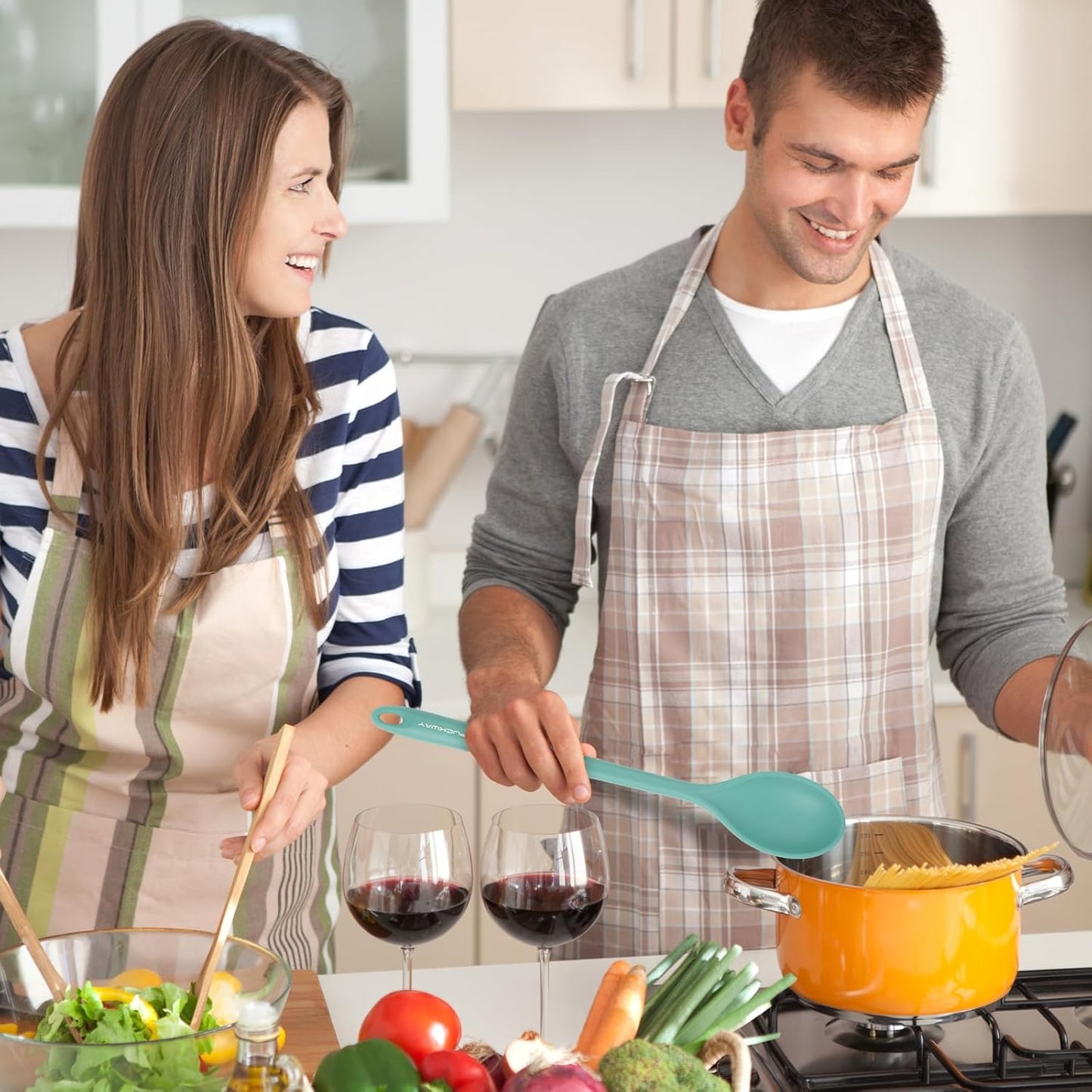 3 Pcs Silicone Spoons Set of 7.9 10.6 14.2 inch for Cooking, Heat Resistant Kitchen Spoons for Mixing, Stirring, and Serving, Small to Large Non Stick (Green)