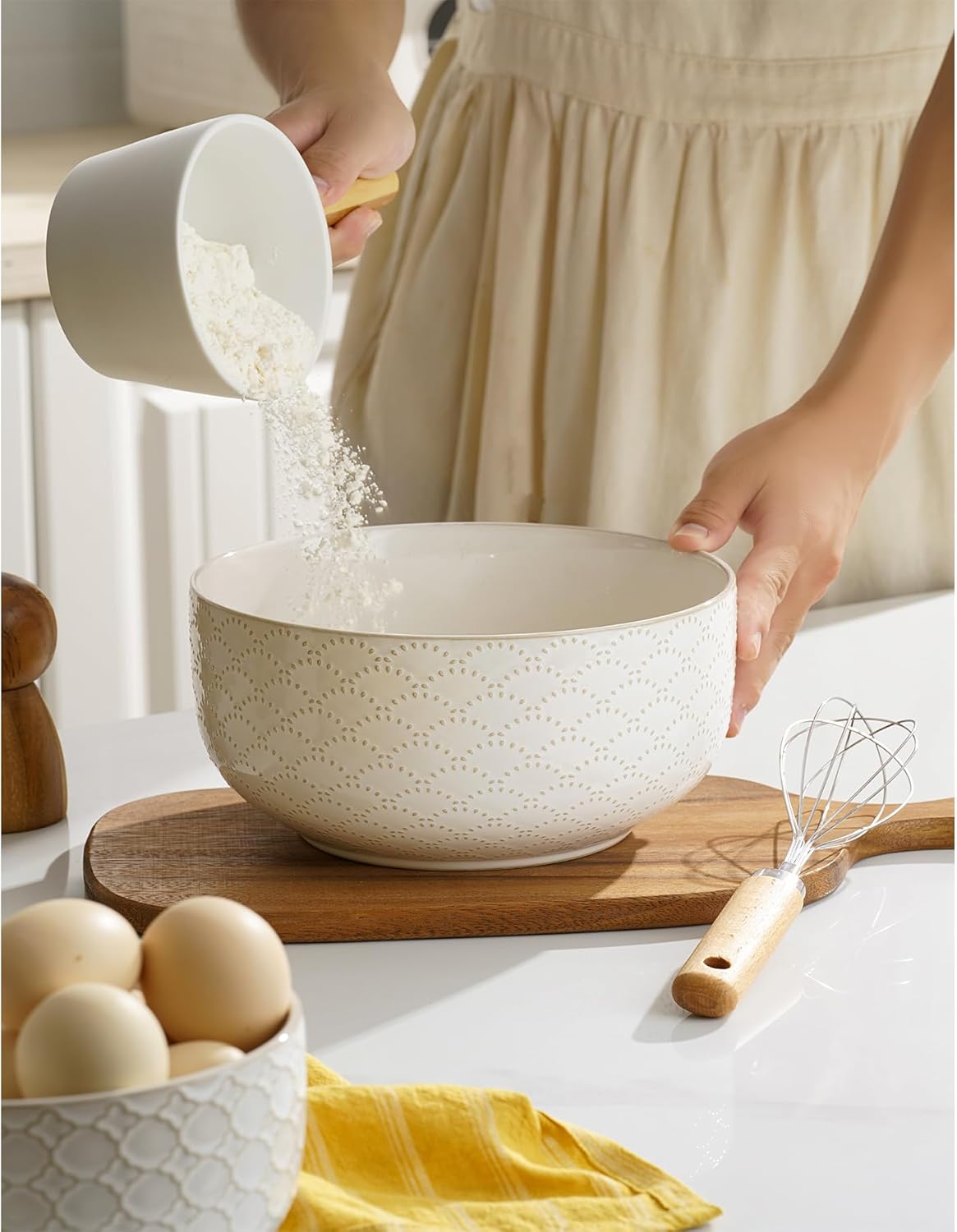 Mikiegy Ceramic Mixing Bowls Set of 4, Nesting Ceramic Embossment Stoneware Mixing Bowls for Cooking, Serving, Popcorn, Salad etc, Microwave & Dishwasher Safe, 20/44/98/145 oz, Off-White