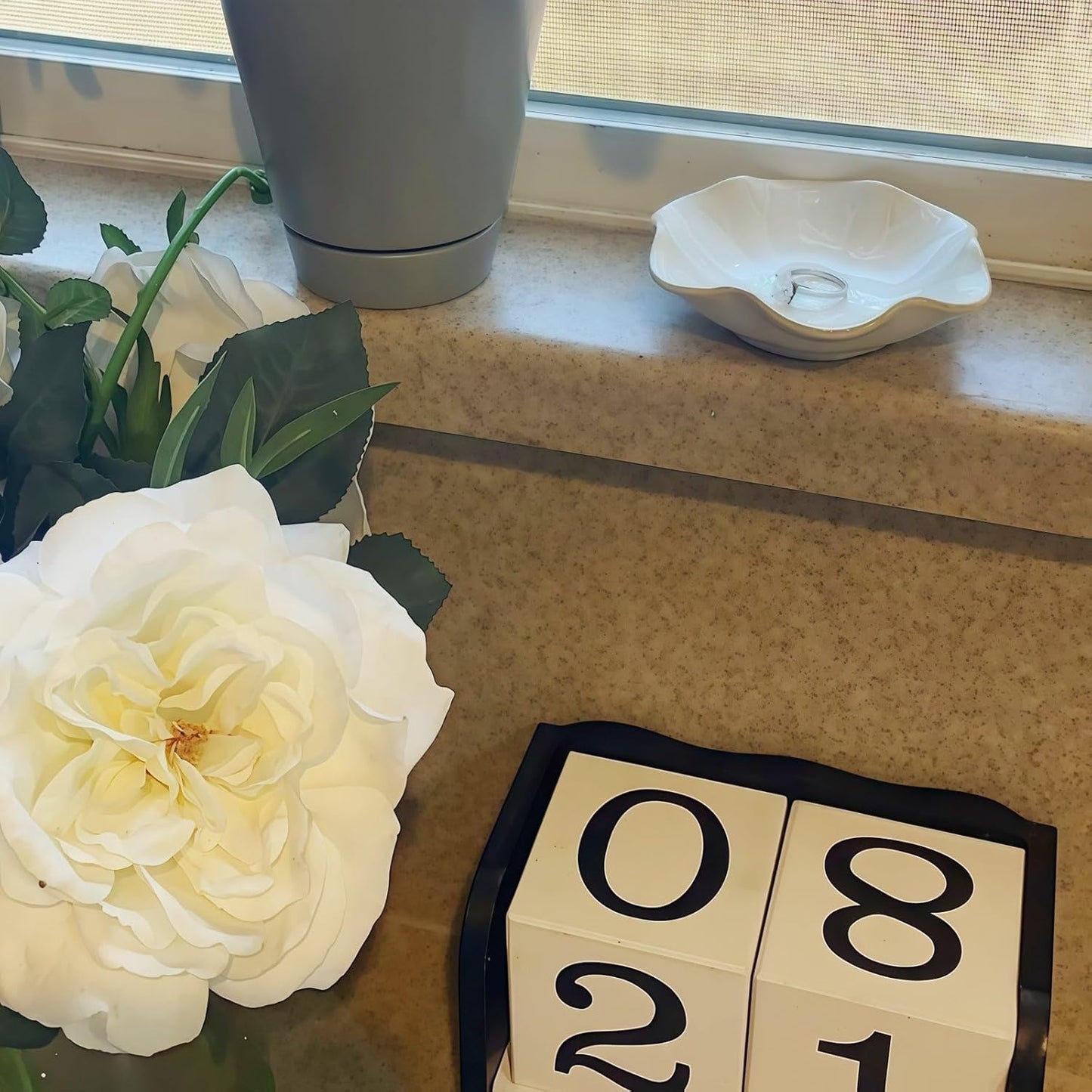 2Pcs Ceramic Jewelry Dish - Lotus Leaf Shape, for Ring Holder Necklace Small Key, Suitable for Mother Friend Sister, Gifts for Women, Cute Plate Trinket Tray, Home Decor (Blue & White)