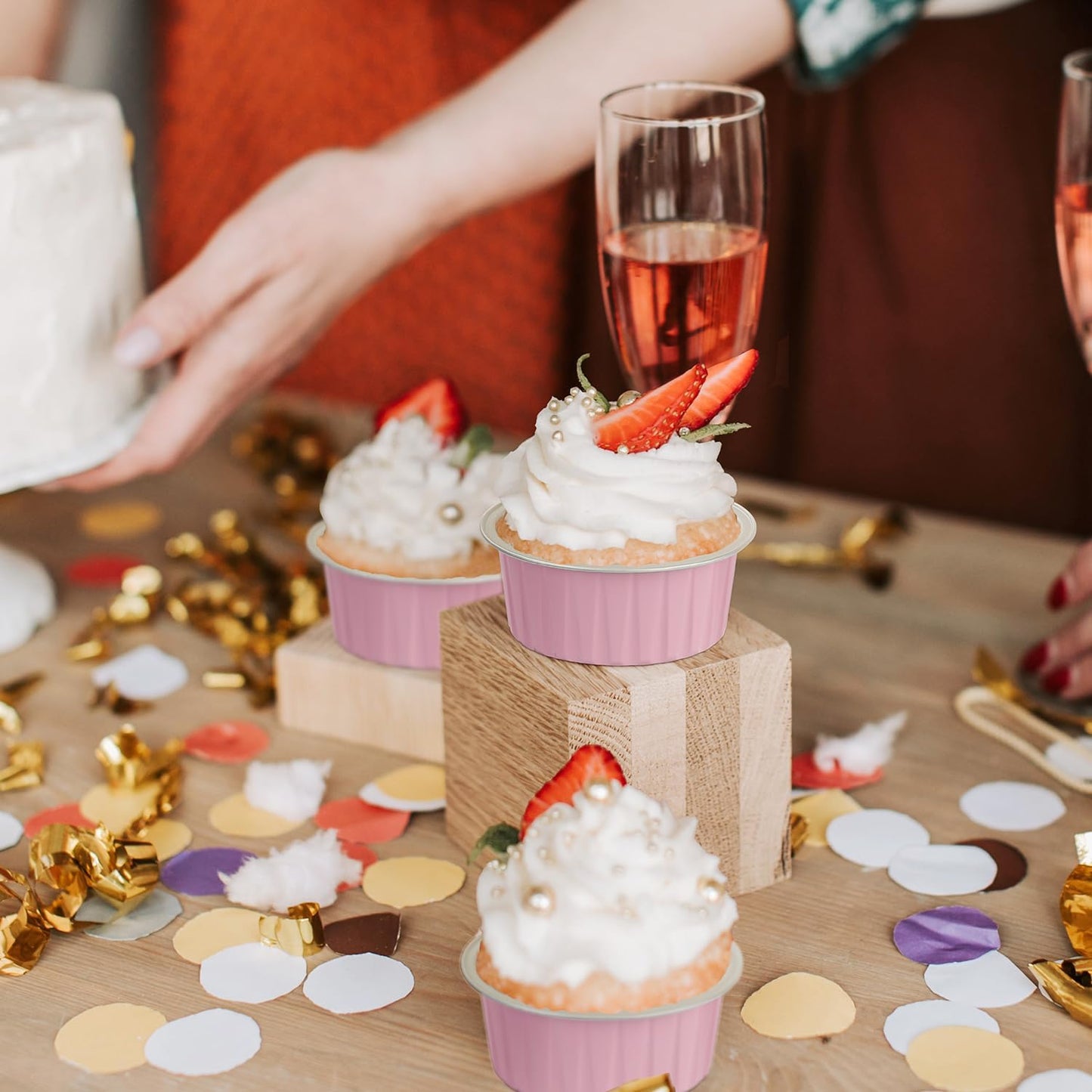 Jumbo Muffin Liners with Lids 50 Pack,Free-Air 5oz Aluminum Foil Cupcake Cups Muffin Tins,Disposable Ramekins Cupcake Baking Pans Cupcake Holders for Custard Mini Pie -Pink