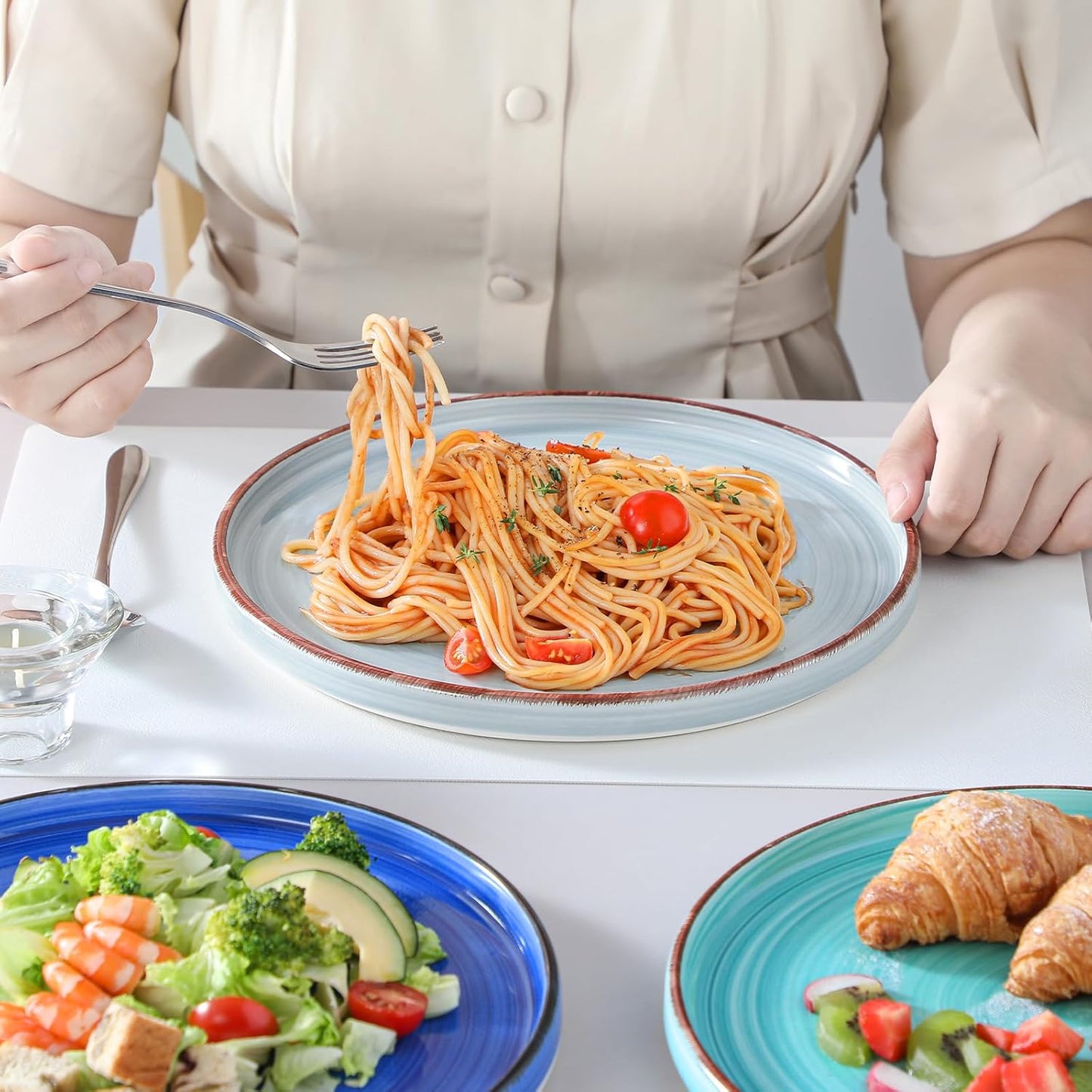 vancasso Bonita 10.5 Inch Dinner Plates, Ceramic Dinner Plate Set, Dinner Plates Set of 6, Large Dinnerware Plates for Kitchen, Microwave, Oven and Dishwasher Safe, Blue