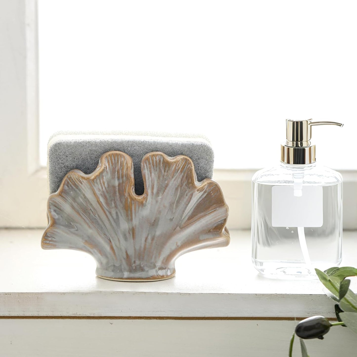 Ceramic Sponge Holder,Sponge Holder for Kitchen Sink,Compact Sink Caddy Organizer-Scouring Pad and Dish Holder,Farmhouse Kitchen Decor Cute Gadgets Accessories(Brown Grey)