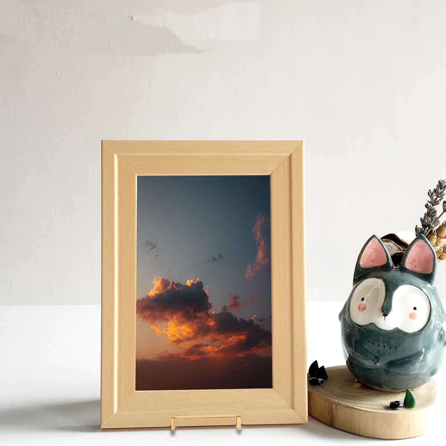 Decolore 4 Pack 6 Inch Gold Picture Stands for Display Square Table Easel Display Stand Frame Stand for Albums, Decorative Plate, Tabletop Poster and Artistic Work