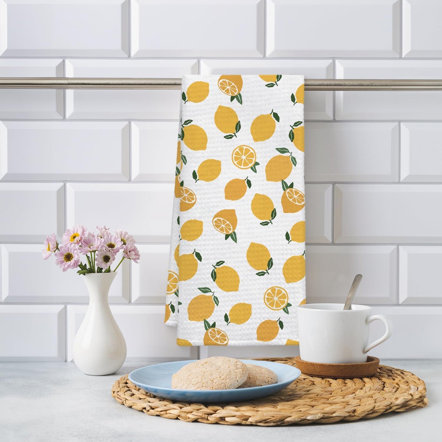 Lemon Decor Kitchen Towel, Lemon Hand Towel Dish Towel for Kitchen Bathroom Decor, Fruit Lover Gifts, 16x24 Inches