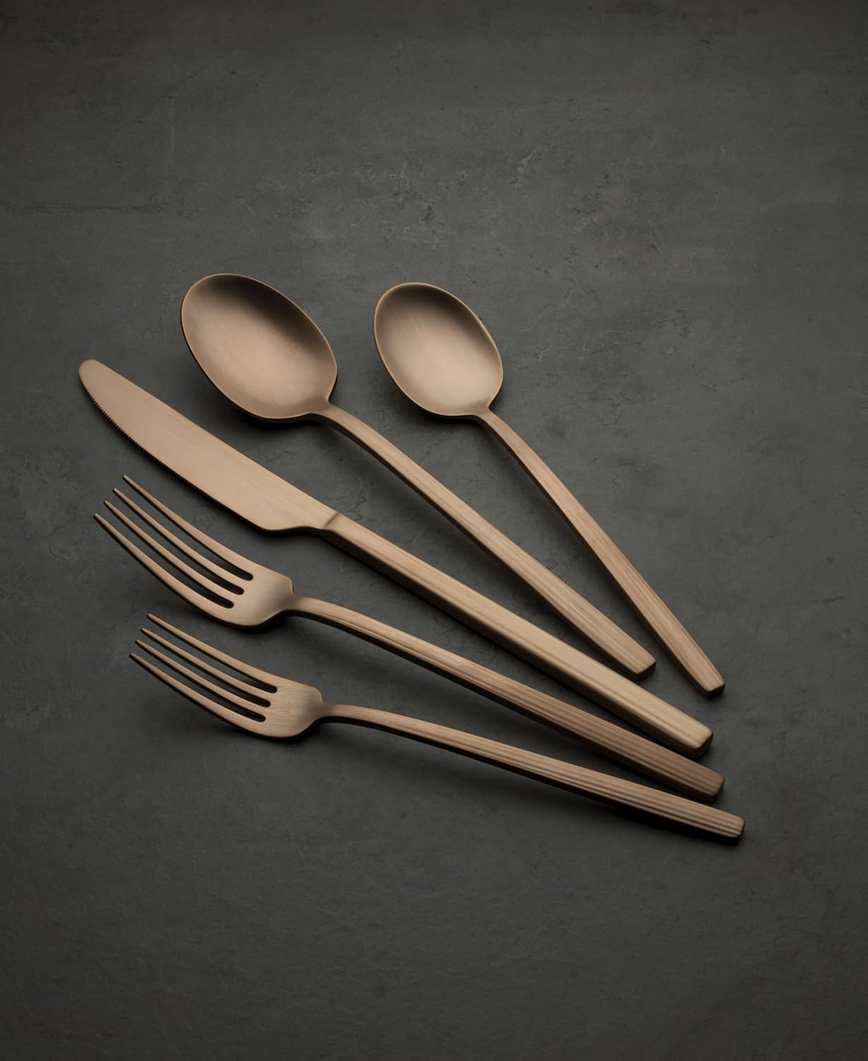 Oneida 898358 Dean Satin Rose Gold 20-Piece Flatware Set