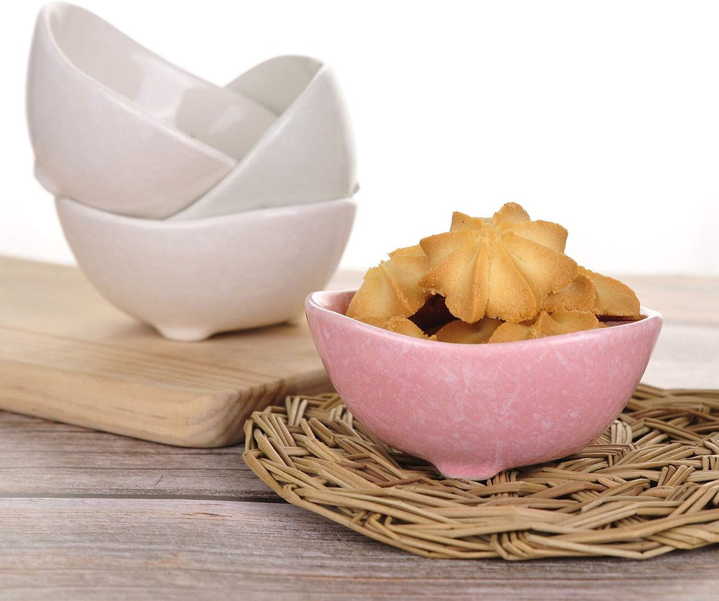 VanEnjoy Ceramic Japanese Dipping Bowl Soy Sauce Seasoning Dishes Soy Dipping Sauce Dishes set of 4, Floral pattern with Flower shape (leaves) (fruit)