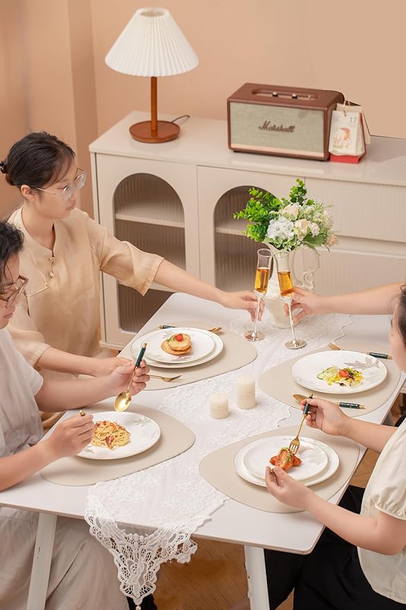 Artistic Bone China Dinnerware Set with Gold Trim, Handcrafted Jingdezhen Design, Glazed Inner Patterns, Service for 4 – Maple Leaf Collection