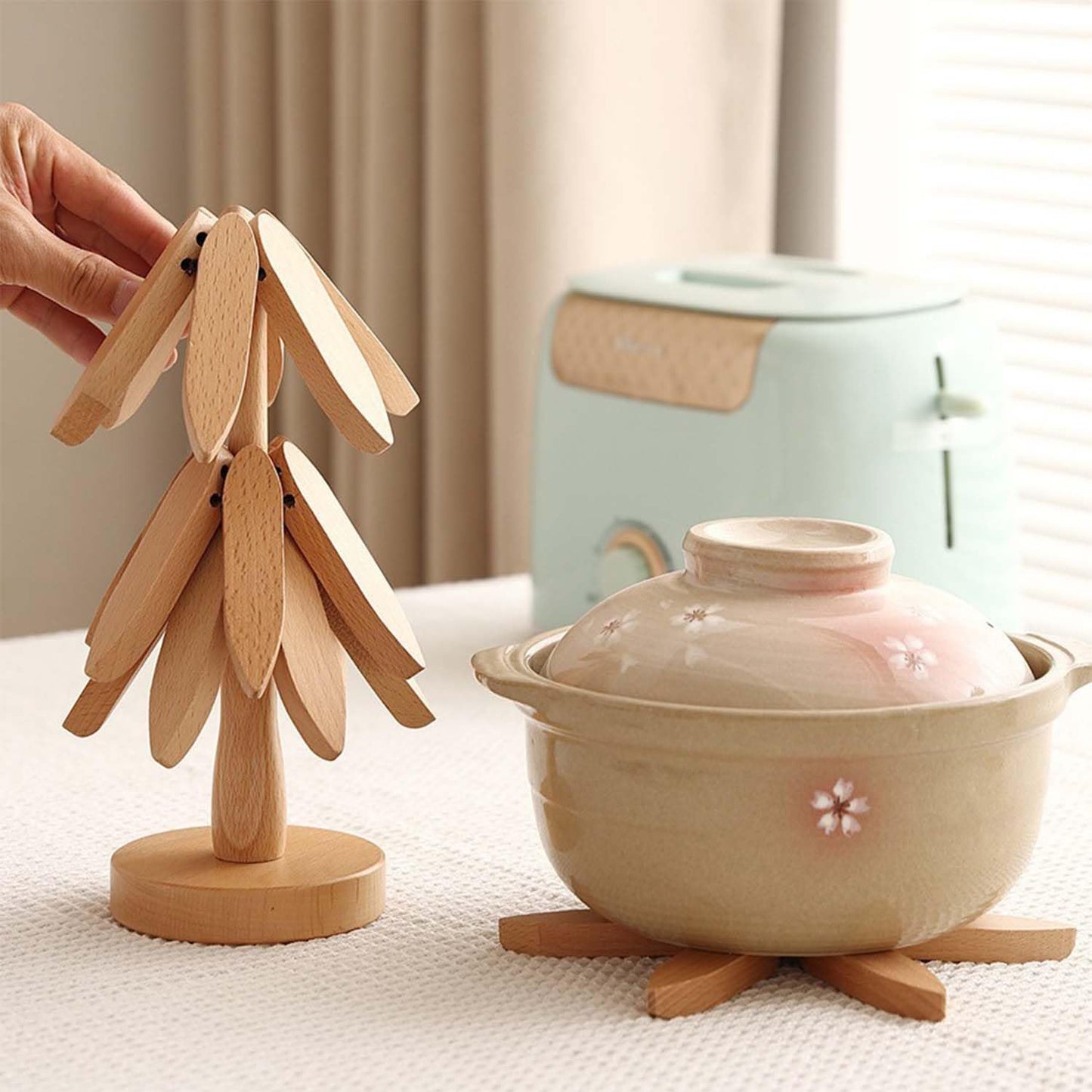 Wooden Trivets for Hot Dishes,Tree Shape Trivet Set, 4 Wooden Trivets+1 Stand, Natural Foldable Kitchen Wooden Trivet for Hot Dishes、Pot、Bowl、Teapot、Hot Pot Holders (Beech Wood)