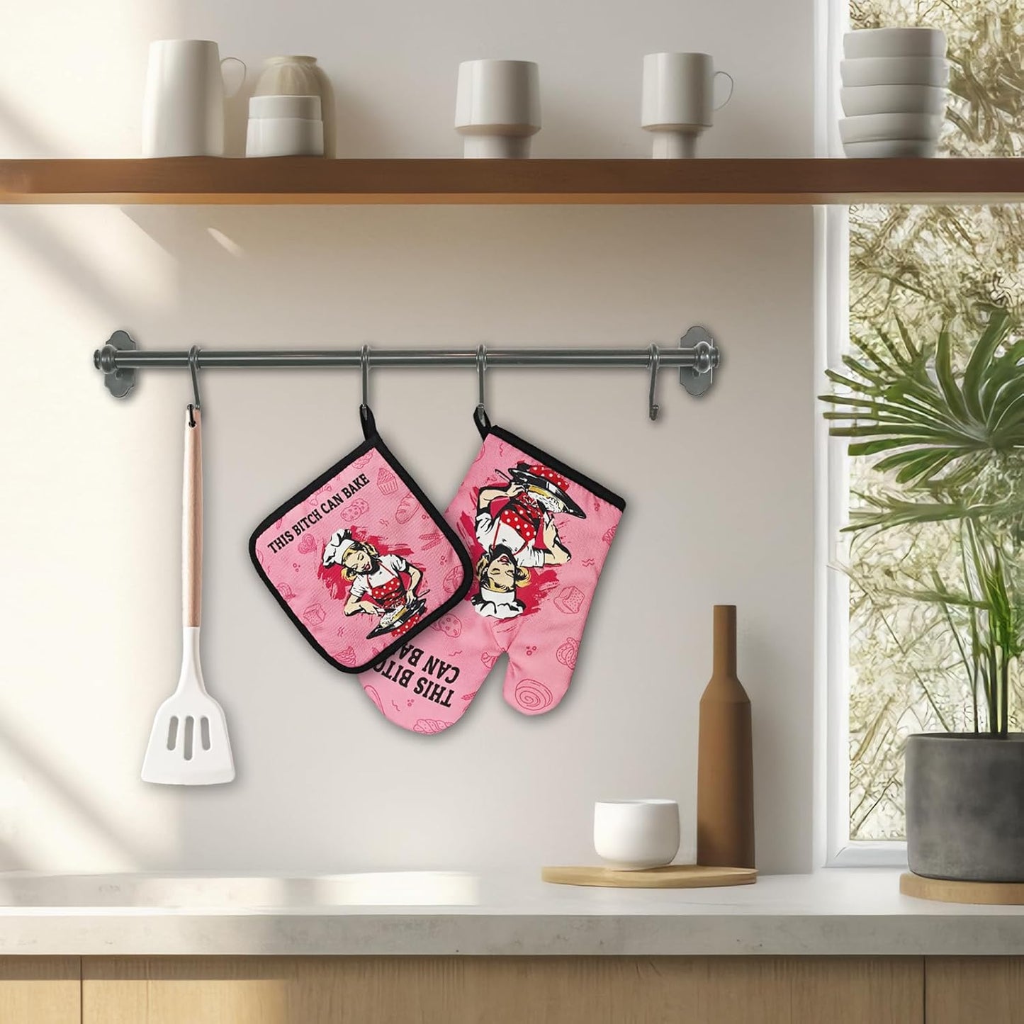 Funny Oven Mitts and Pot Holders（Set of 2） This Bxxch Can Bake Heat Resistant Mitts Retro Silicone Non-Slip Oven Mitts Kitchen Gift for Men Women Great Birthday Gift for Bake Lover Chef Mom