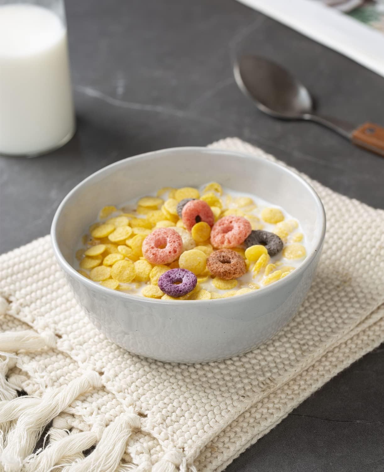 Famiware Mars Plates and Bowls Set, 18 Pieces Dinnerware Sets, Dishes Set for 6, Light Gray