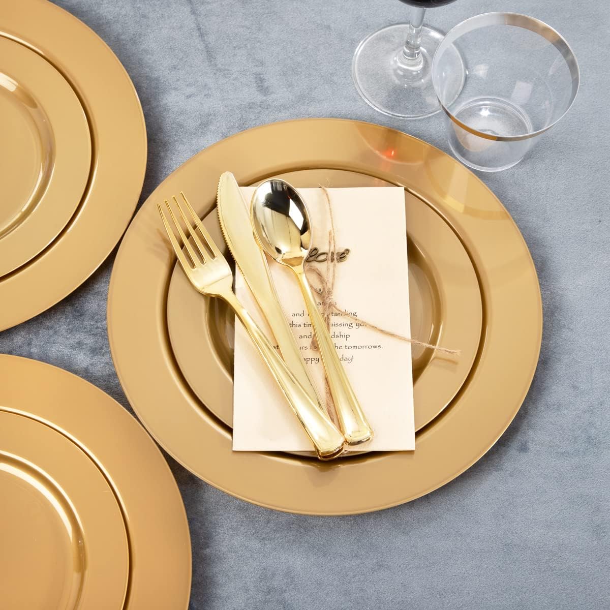 DaYammi 180pcs Gold Plastic Plates Gold Disposable Plates Plastic Silverware Include 30 Dinner Plates 30 Dessert Platos 30 Fork 30 Knives 30 Spoon 30 Cup for Party