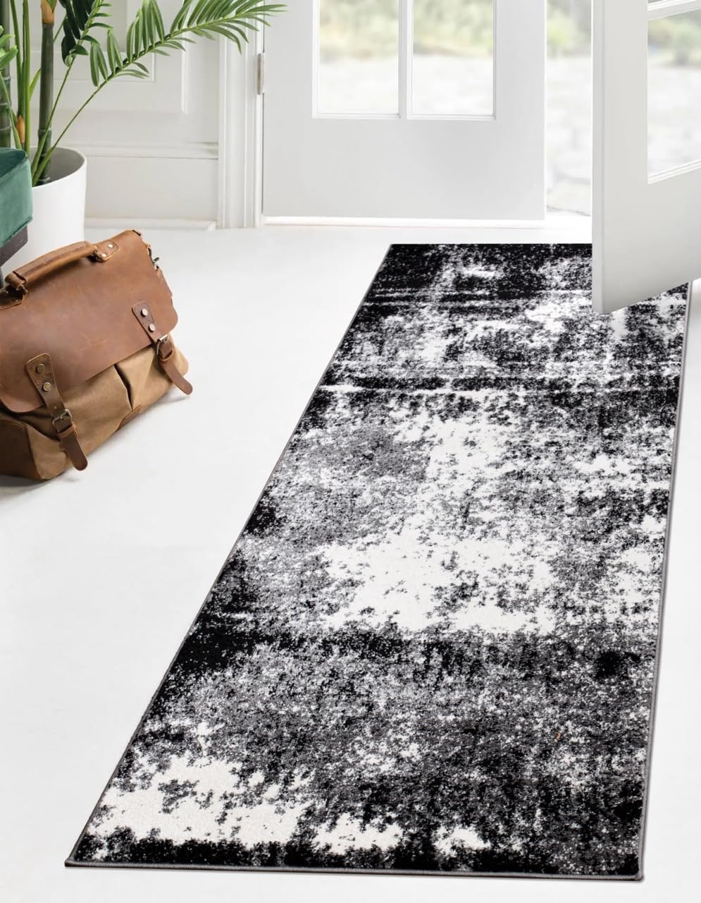 Keen Home Design Area Runner Rugs - 2x8 Non-Shedding, Abstract Runner for Kitchen, Living Room, Bedroom, Dining Room, Entryway - Size: 2'8" x 7'7", Abstract Black