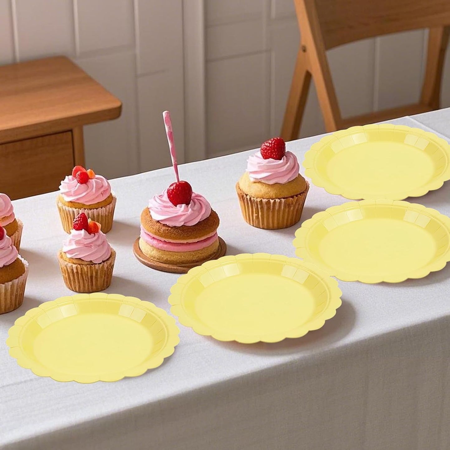 50Pcs Yellow Paper Plates-7 Inch Solid Color Scalloped Disposable Birthday Dinnerware Set Disposable Dinner Party Supplies for Graduation School Starts Wedding Baby Shower Fall Table Decor