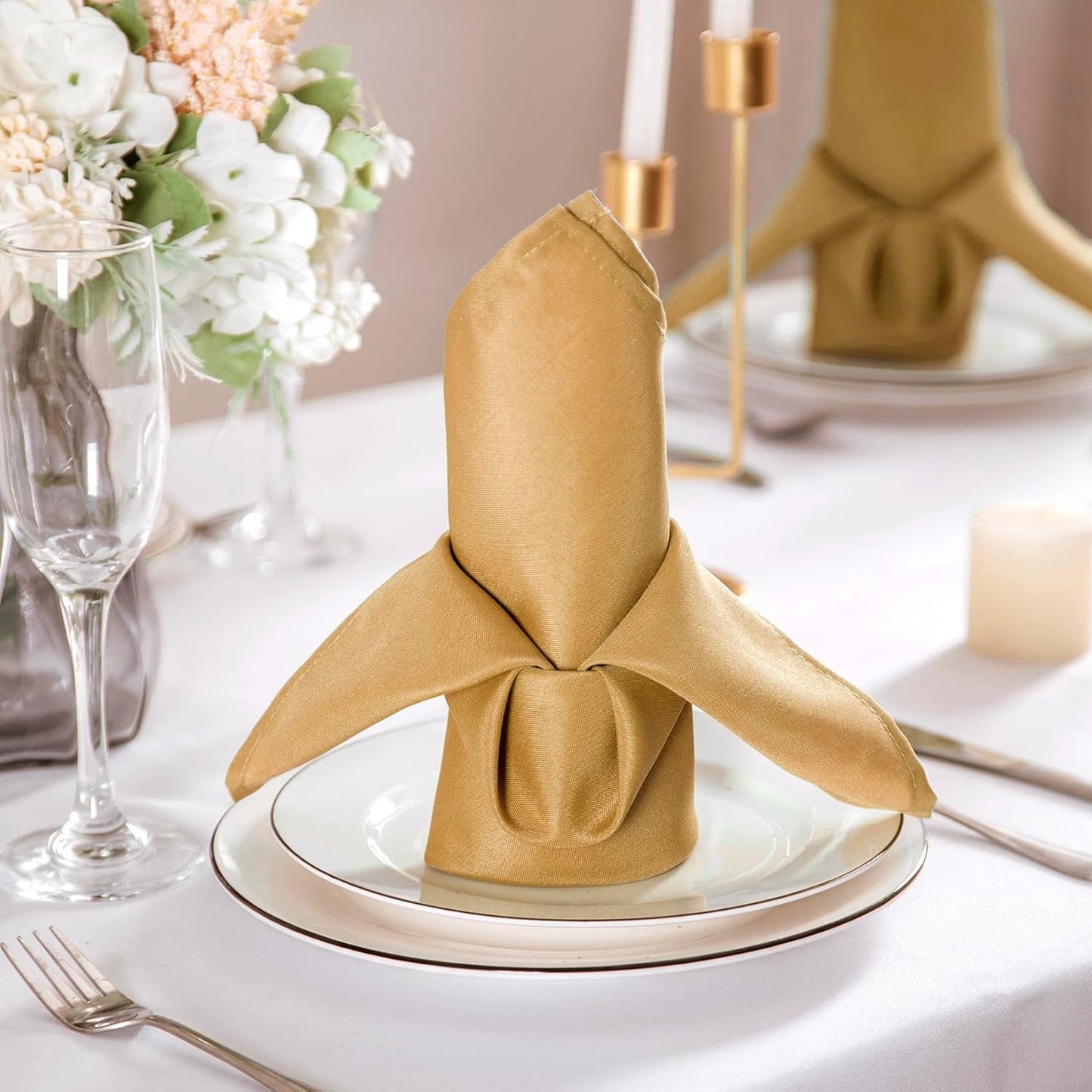 Bailarina Cloth Napkins Set of 40,17x17 inches Dinner Napkins Cloth Washable,Polyester Square Table Cloth Napkin Bulk with Hemmed Edges Ideal for Banquets, Parties and Weddings-Gold