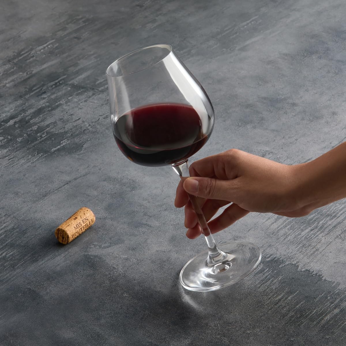 Wine Glasses Set of 2, 17.2 Oz Hand Blown Crystal Clear Glass, Long Stem Red/White Wine Glass with Wine Accessories and Gift Box - for Birthdays, Weddings, Party