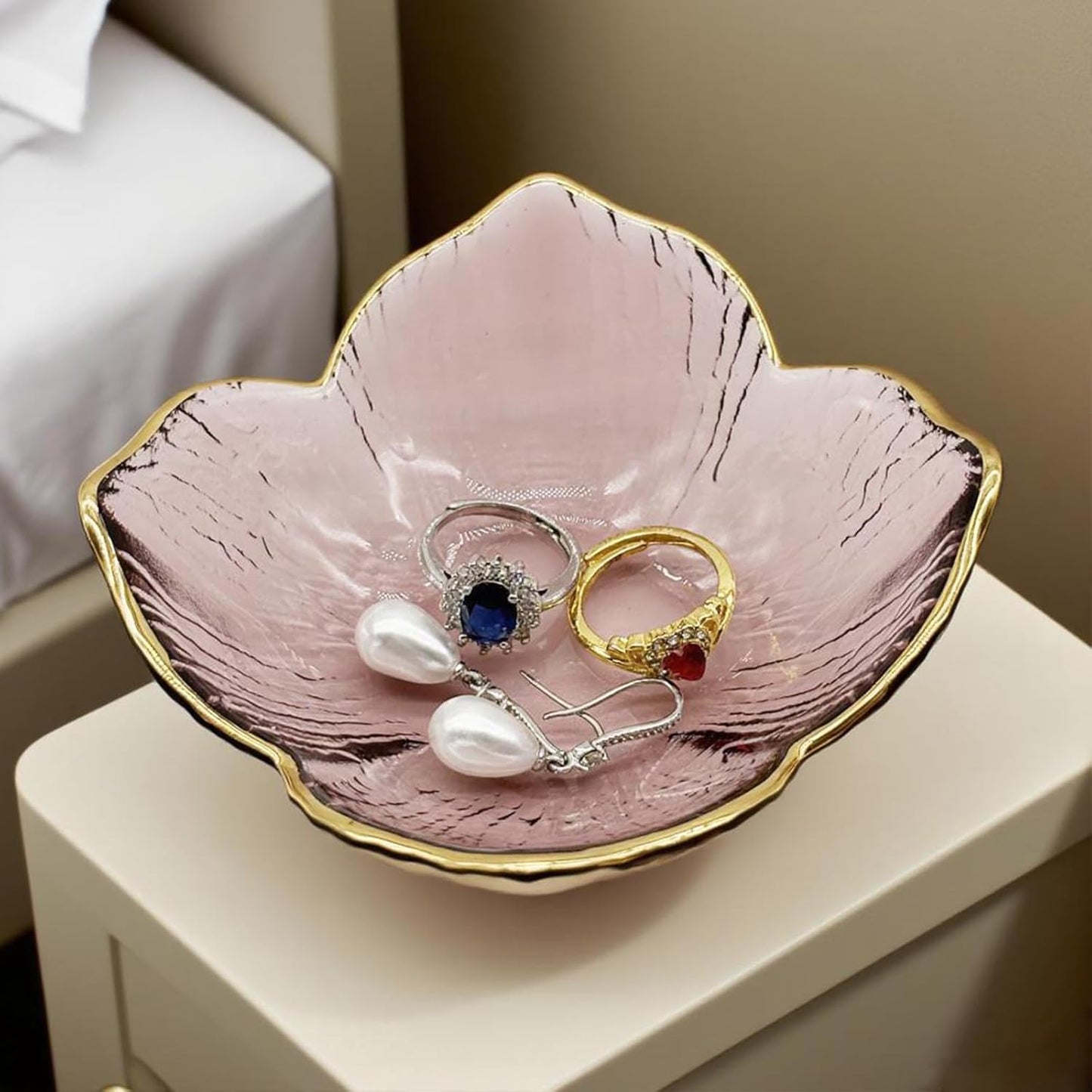 Small Flower Ring Dish Jewelry Tray, Pink Glass Jewelry Dish Tray, Nightstand Decor Jewlery Plate, Gifts for Mom, Crystal Ring Holder for Women, Bathroom Jewelry Bowl Trinket Tray Soap Dish