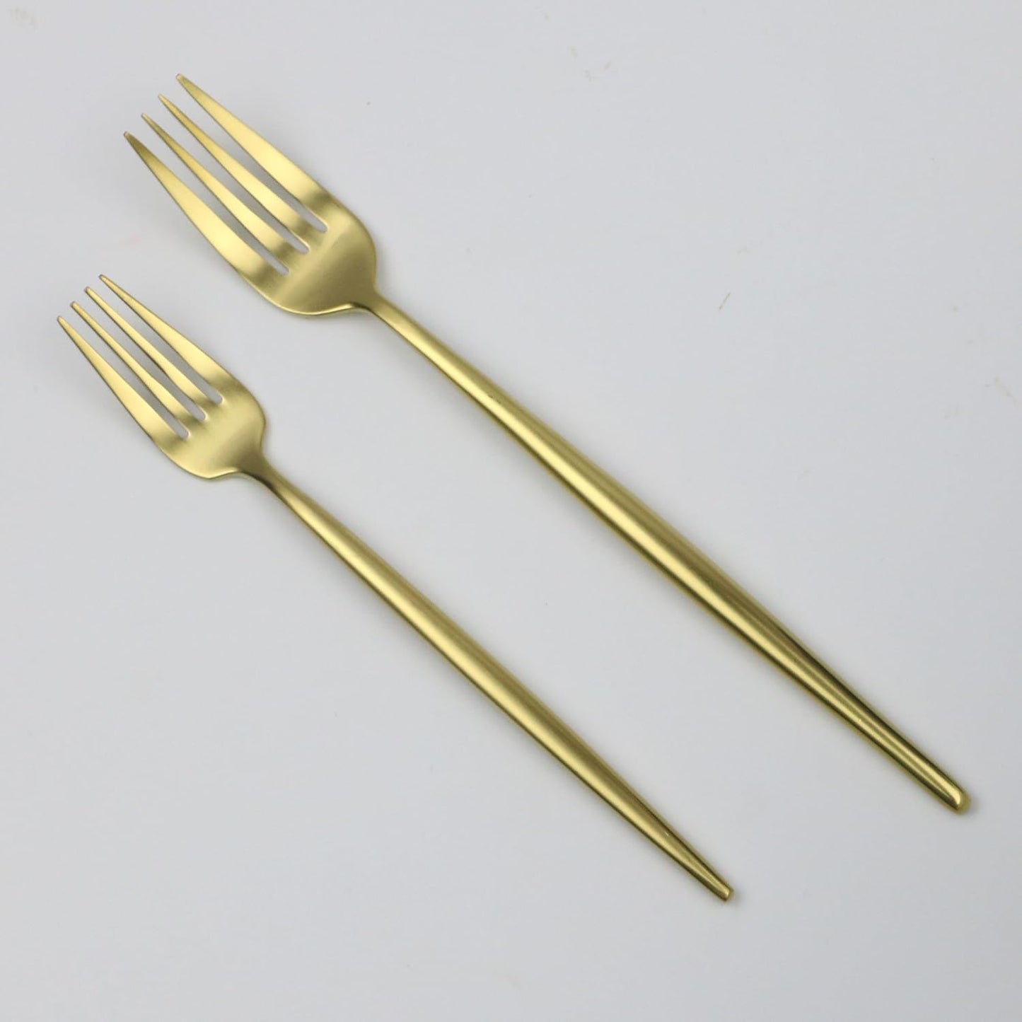 Customized 5-Piece 18/10 Stainless Steel Flatware Set, Serive for 1, With Fork Spoons Knife Teaspoon Dessert Fork for Home Kitchen Restaurant Hotel (Matt Gold)