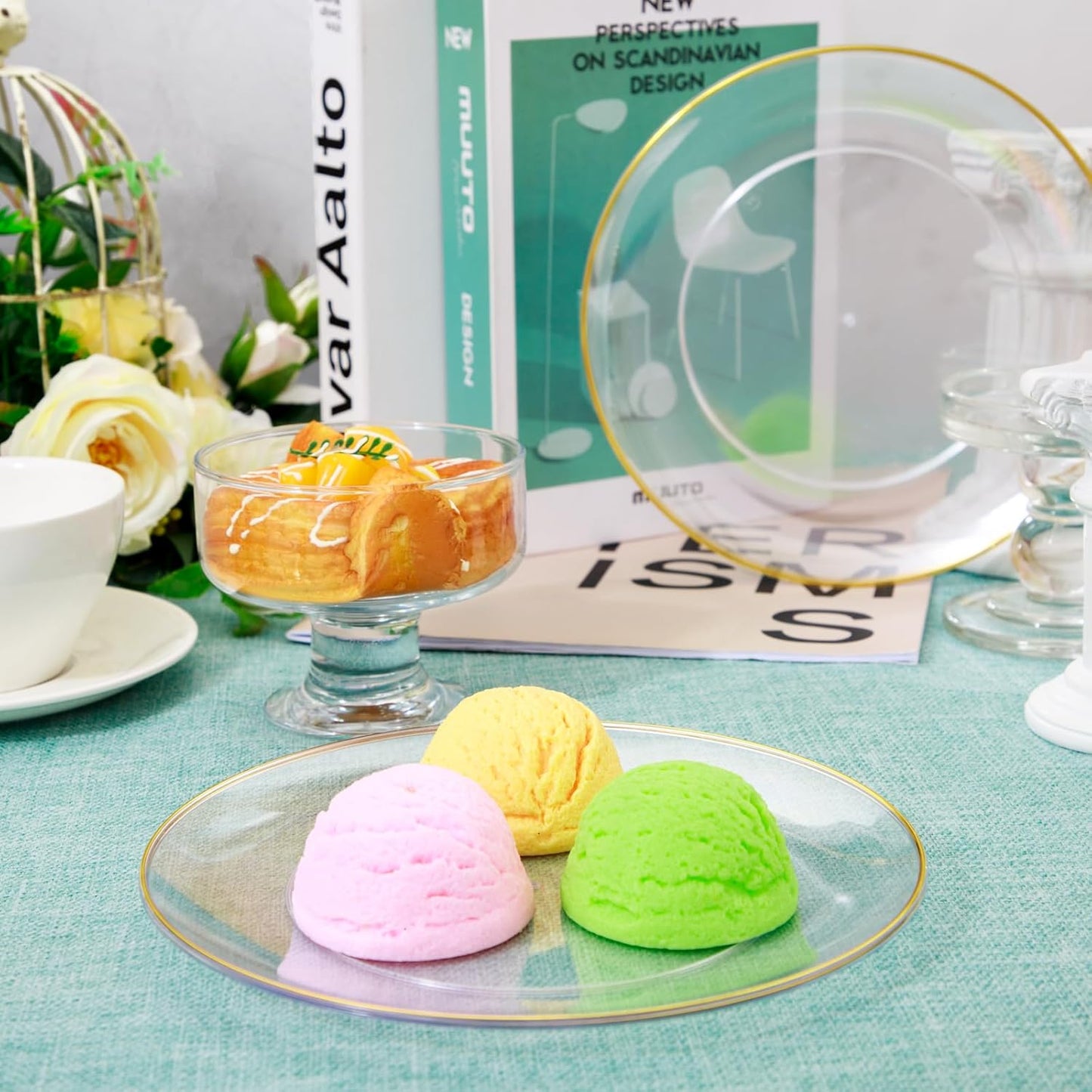 Rubtlamp 200Pcs Clear Gold Dessert Plates With Plastic Gold Forks, 100pcs 7.5inch Plates For Appetizers,100pcs 7.8inch Premium Forks Disposable, Cake Platos Disposable for Wedding