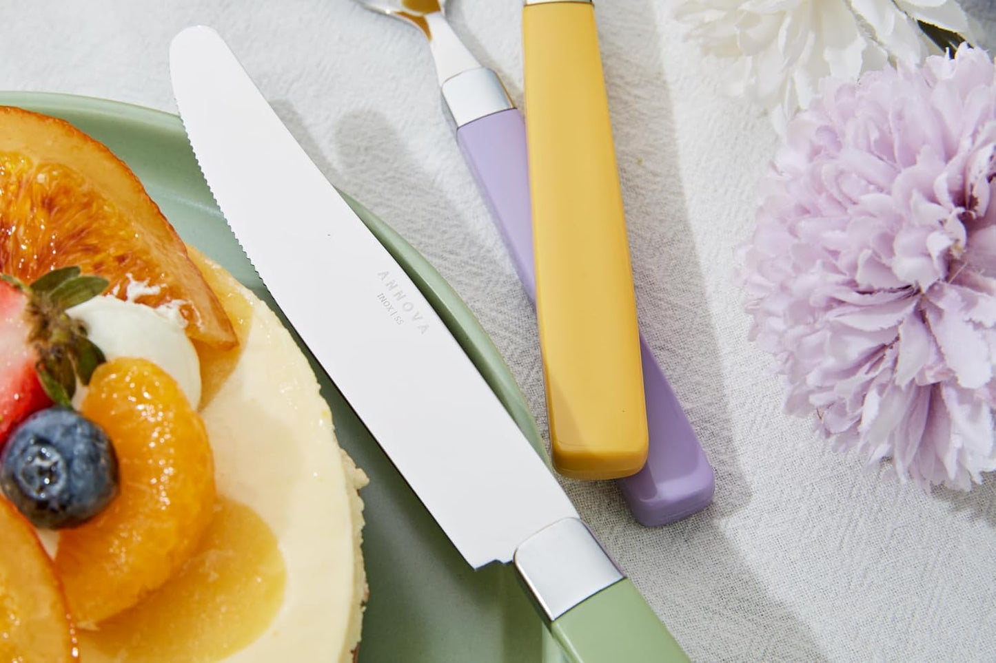 ANNOVA Silverware Set Stainless Steel Colorful Tableware Kitchen Flatware Set Utensils, Includes Dinner Knives, Forks, Spoons, Salad Forks & Dessert Spoons (Mix, 20 Pieces)