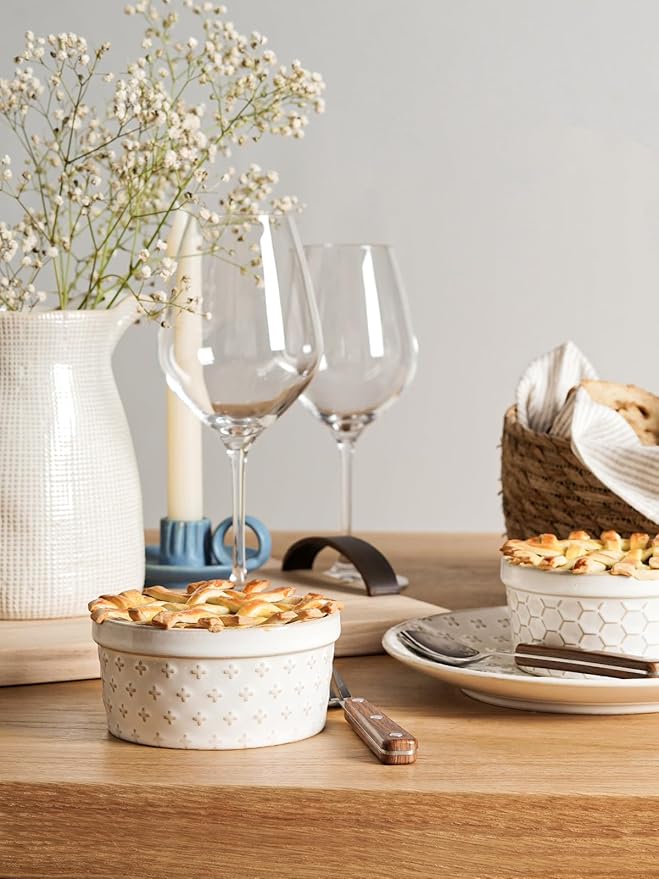 LE TAUCI Ramekins Oven Safe with Lids, 8 oz Ramikin Set for Creme brulee, Souffle, Dipping Sauces, Ceramic Food Storage Containers, Baking Dishes - 4.4 inch, Set of 4, Arctic White